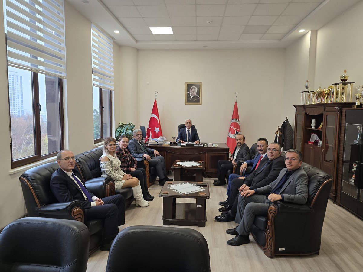 eyuder's tweet photo. EYUDER Yönetimi,Kastamonu Üniversitesi Rektörü Sayın Prof.Dr. Ahmet Hamdi Topal ve Eğitim Fakültesi Dekanı Sayın Prof.Dr. Ahmet Kaçar'ı ziyaret ederek #Kastamonu Üniversitesi ev sahipliğinde gerçekleştirilen #UEDFOR dolayısı ile teşekkürlerini ilettiler.
@ademcilek @kastamonuunv https://t.co/Fn6lhL4uQ7