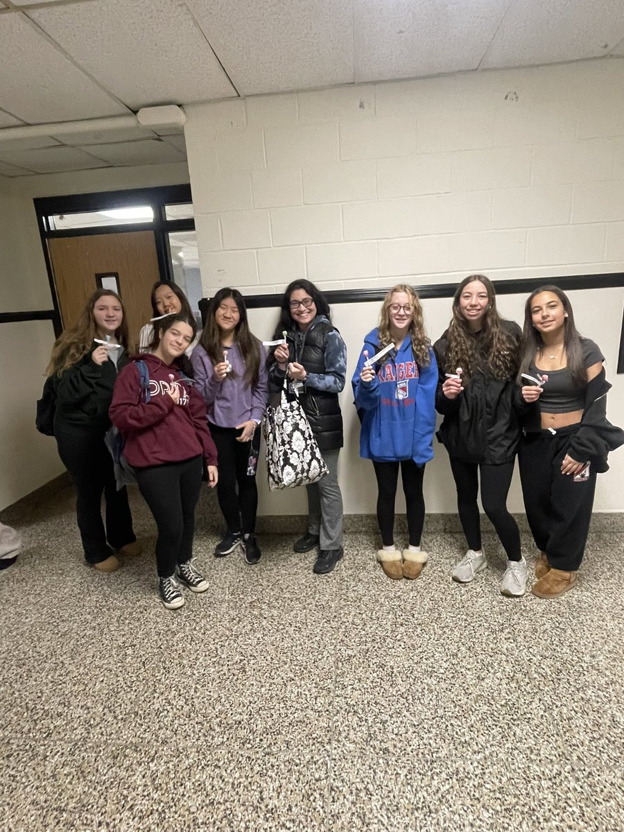 Mineola High School Dignity Club tweet media