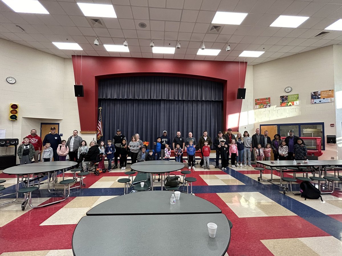 Monday was Veteran’s Day, so we had a breakfast to honor the Veteran’s of our families here at Creekview. We had students &amp; staff bring in papers &amp; pictures to honor our Veterans💜 We appreciate those who served our country! #MiddieRising