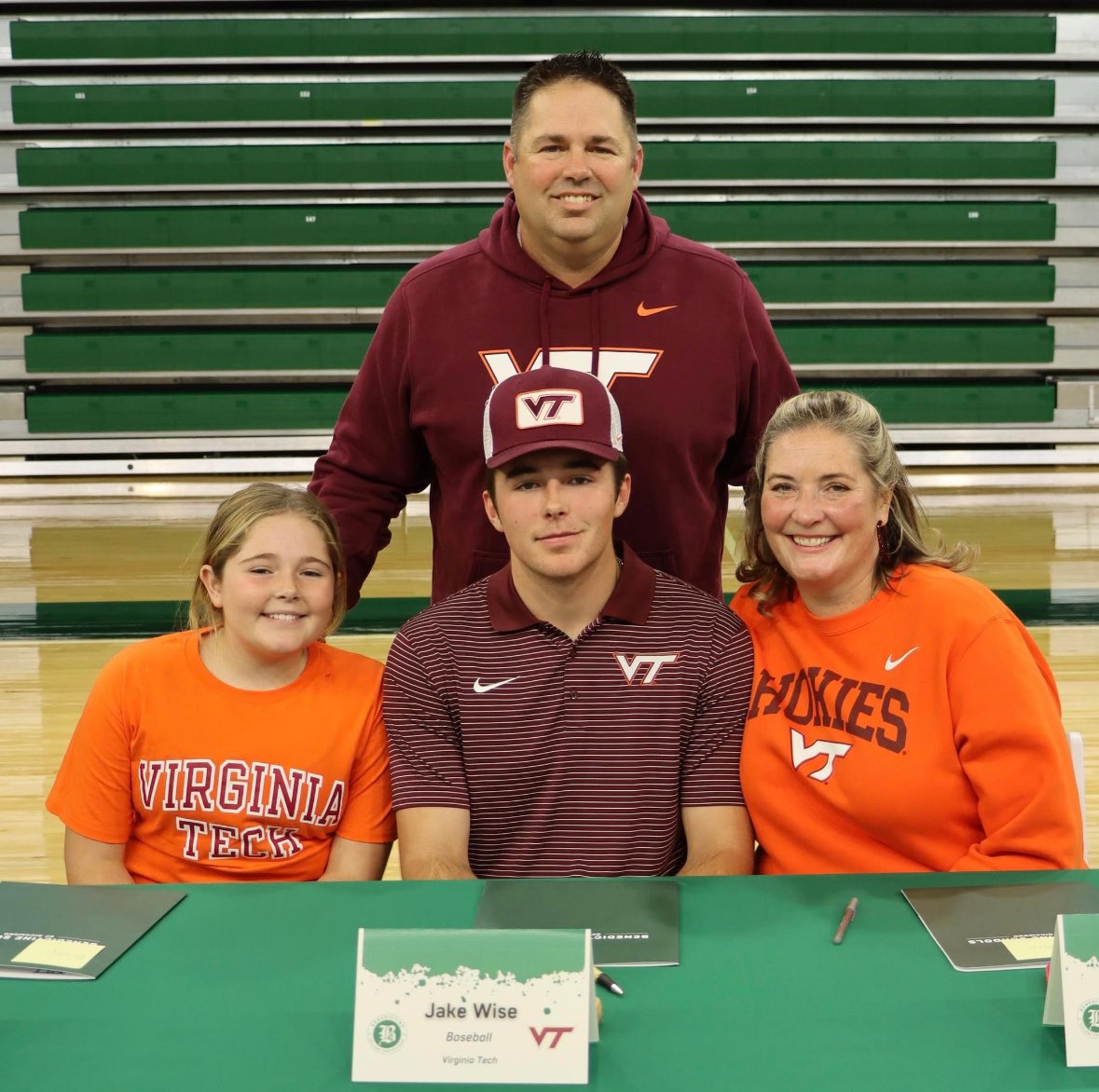 Jake Wise tweet media