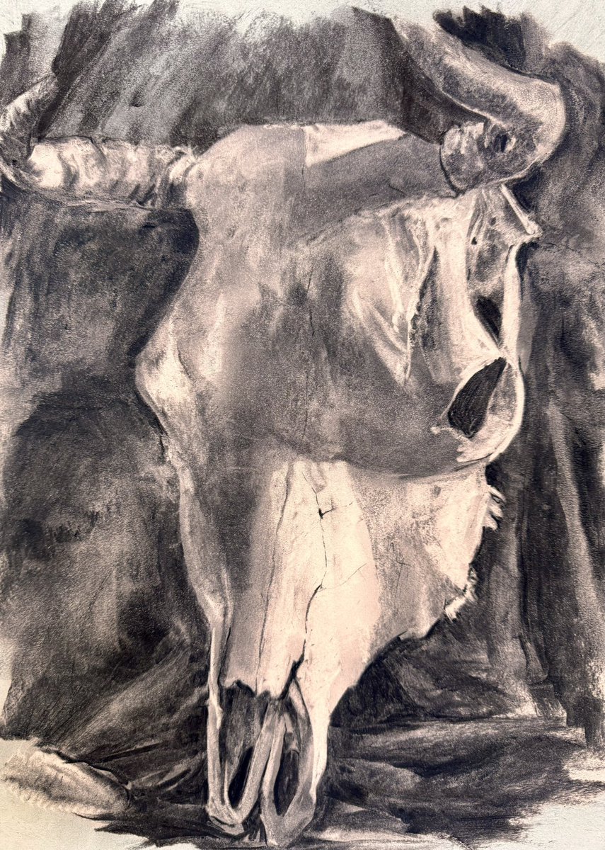 Dragged some burnt willow across some paper today with my students <a href="/MercerYou/">Mercer University</a> 
#charcoal #drawing #StudioLife #art #teach #professor