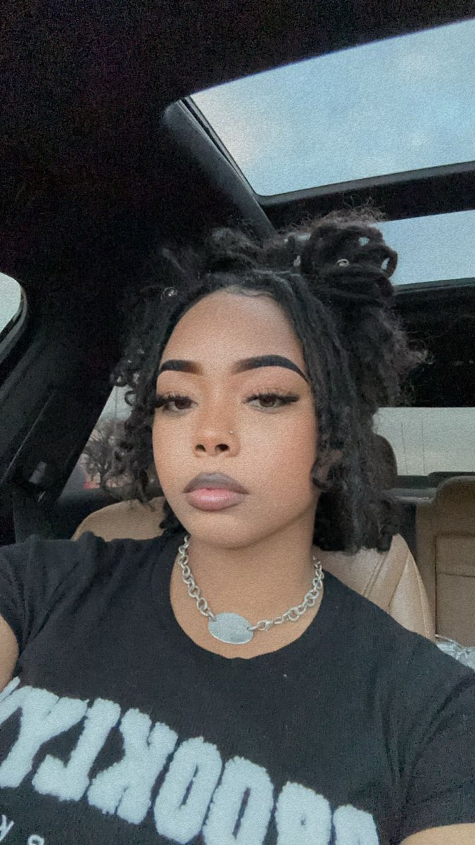 rand0mniser's tweet photo. She know she bad…What’s new?✨😘 https://t.co/PhcAVvGNoD