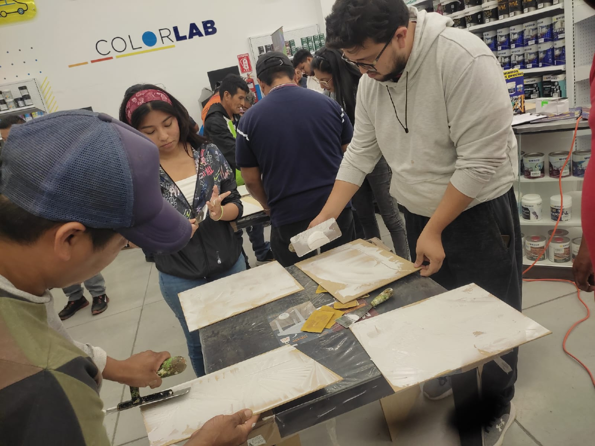 pintulacec's tweet photo. Capacitación de Alta Decoración en Salinas🤗
No solo enseñamos a pintar, ¡enseñamos a crear arte! Los participantes conocieron las técnicas más sofisticadas y vanguardistas para llevar la decoración a nuevas alturas.
Gracias a todos por asistir.
#Pintulac #AltaDecoración #Salinas https://t.co/G5zMduaJcL