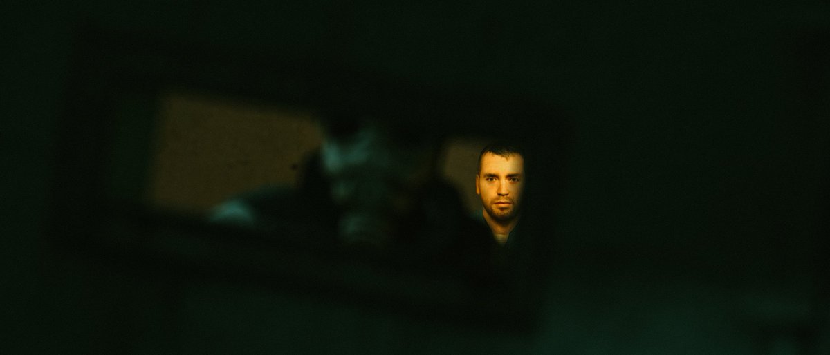 Flurdeh's tweet photo. Happy 20th, Half-Life 2 https://t.co/FXFakQ48if