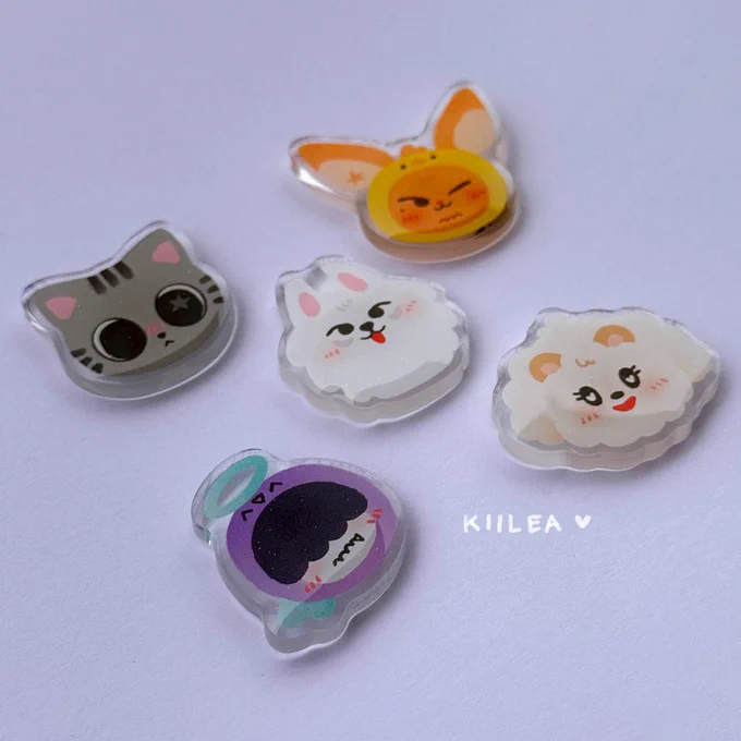 yo yo !! I planned my online shop update for tomorrow - saturday - 8pm GMT+1  I will be having lots of new pins - like ateez, seventeen, txt and a bunch of lightsticks ! also new stickers and art prints ~ + art prints on 30% off sale as well shares much appreciated  