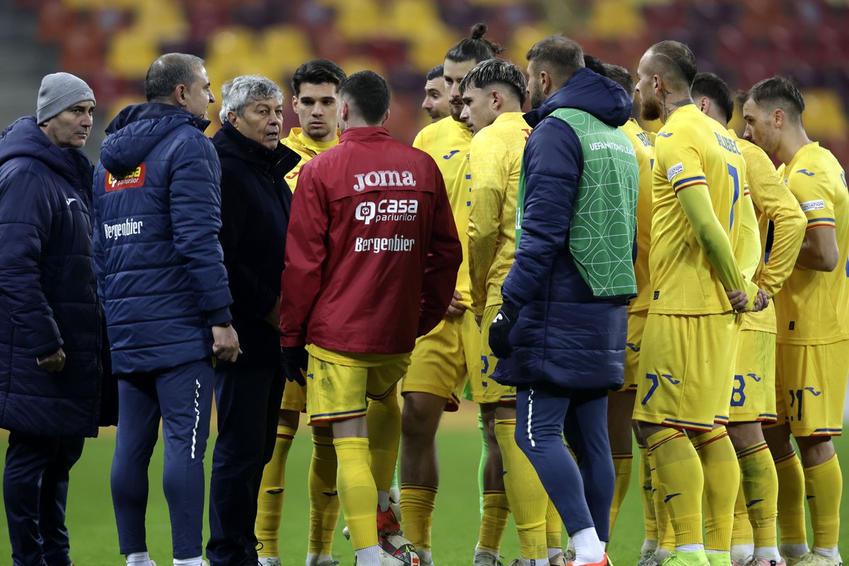 SC_ESPN's tweet photo. #AHORA - Rumania igualaba 0-0 con Kosovo y ascendía a la #LigaB de la #NationsLeague, pero el partido fue suspendido porque los hinchas rumanos comenzaron a cantar a favor de Serbia: los jugadores visitantes decidieron abandonar el campo de juego. https://t.co/XweLhWsy2i