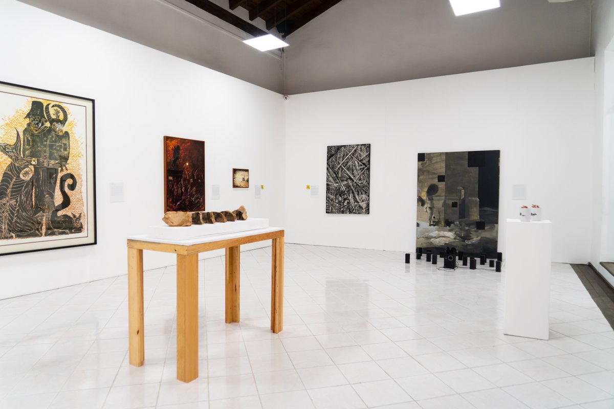 ¡Un buen plan para este #FinDeSemana es visitar la 7ª Bienal de Arte Veracruz! 🥳

No te pierdas de conocer esta asombrosa muestra que reúne 28 piezas realizadas por artistas de origen veracruzano y residentes del estado.

¡Te esperamos!

🗓 Martes a domingo
⏰ 11:00 a 18:00 h