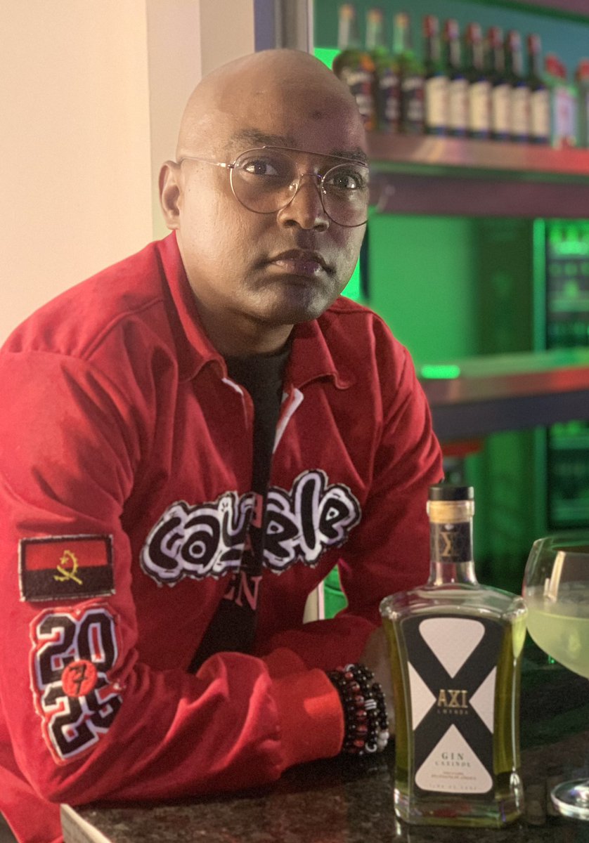 SrgioKapata's tweet photo. Celebrating Angola 🇦🇴 

Sextou 🥳🥳

#LubasCity #KopusKlub #AxiLwanda #Cauêle #GoodVibesOnly #NightLover https://t.co/n5QkAvVSfr