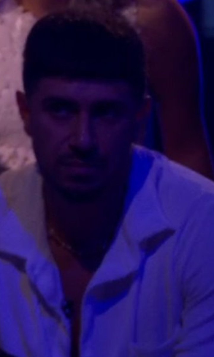 danielarf21's tweet photo. Beautiful piece of television #bbuk https://t.co/627936YJoY
