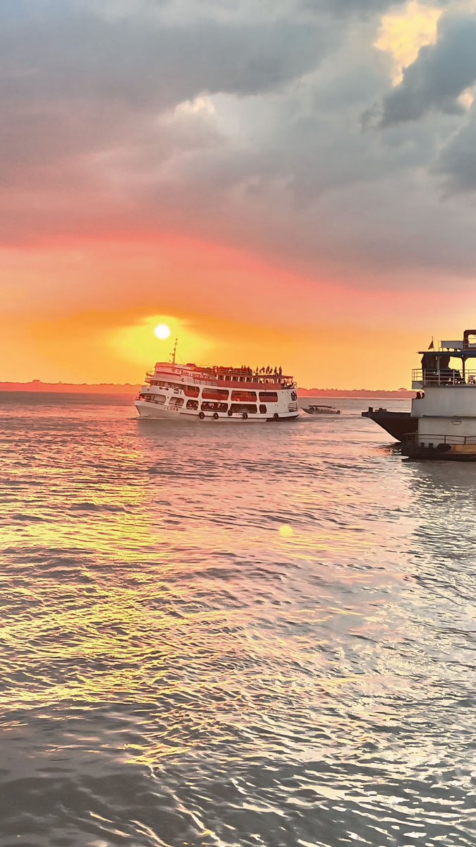 Aquele Pôr do Sol maravilhoso no Marajó. 

#pordosol #marajo #ilhadomarajo #natureza