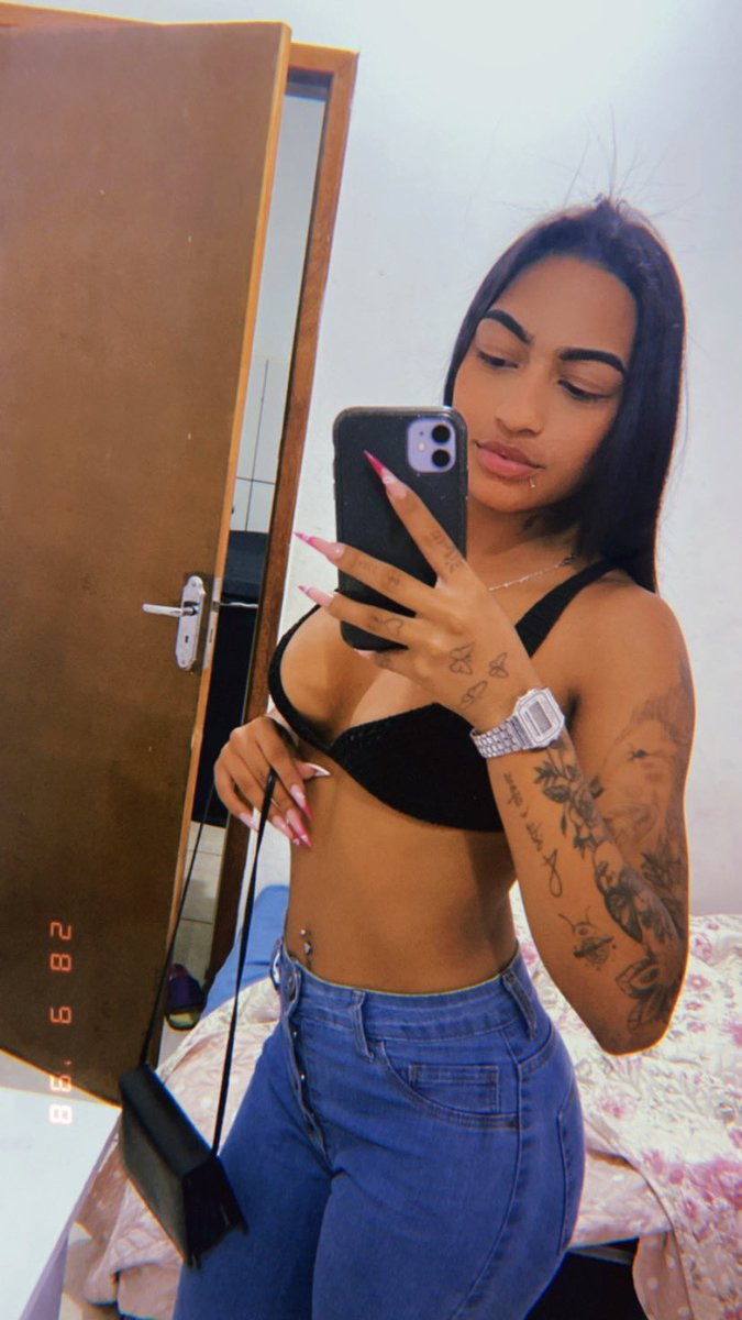 vulgo_morenars's tweet photo. de uma quinta-feira de pagodinho rss 🍻🖤 https://t.co/WRiH8tW8ls