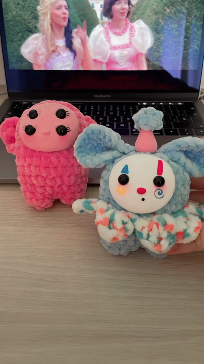 estefii_art's tweet photo. I love making this little dolls 🤍 
Crochet with clay face 
#handmadedolls https://t.co/IXk8ae8hIq