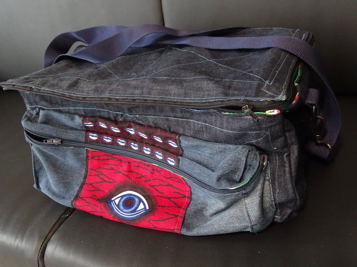 MagicMuh's tweet photo. #borsa #magicmuh #tailoringcustom #tailormade #tailormademagicmuh #borse #borsesalavoro #personalizzazioni #custom https://t.co/vFZgDL2B0J