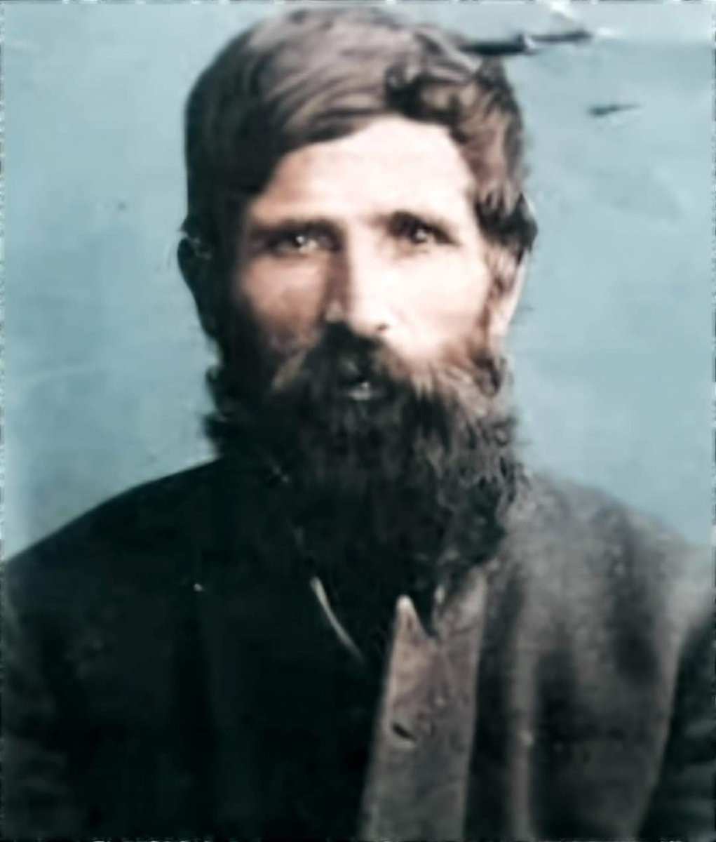 NikolayOCDC's tweet photo. Antonio Miguel Ramón Ramón conocido como el vengador de los obreros, fue el trabajador anarquista español que mató al general chileno Roberto Silva tras comandar la matanza de Santa María de Iquique en 1907. Esperó durante 7 años para darle muerte al genocida. https://t.co/XMVJIeC8wi