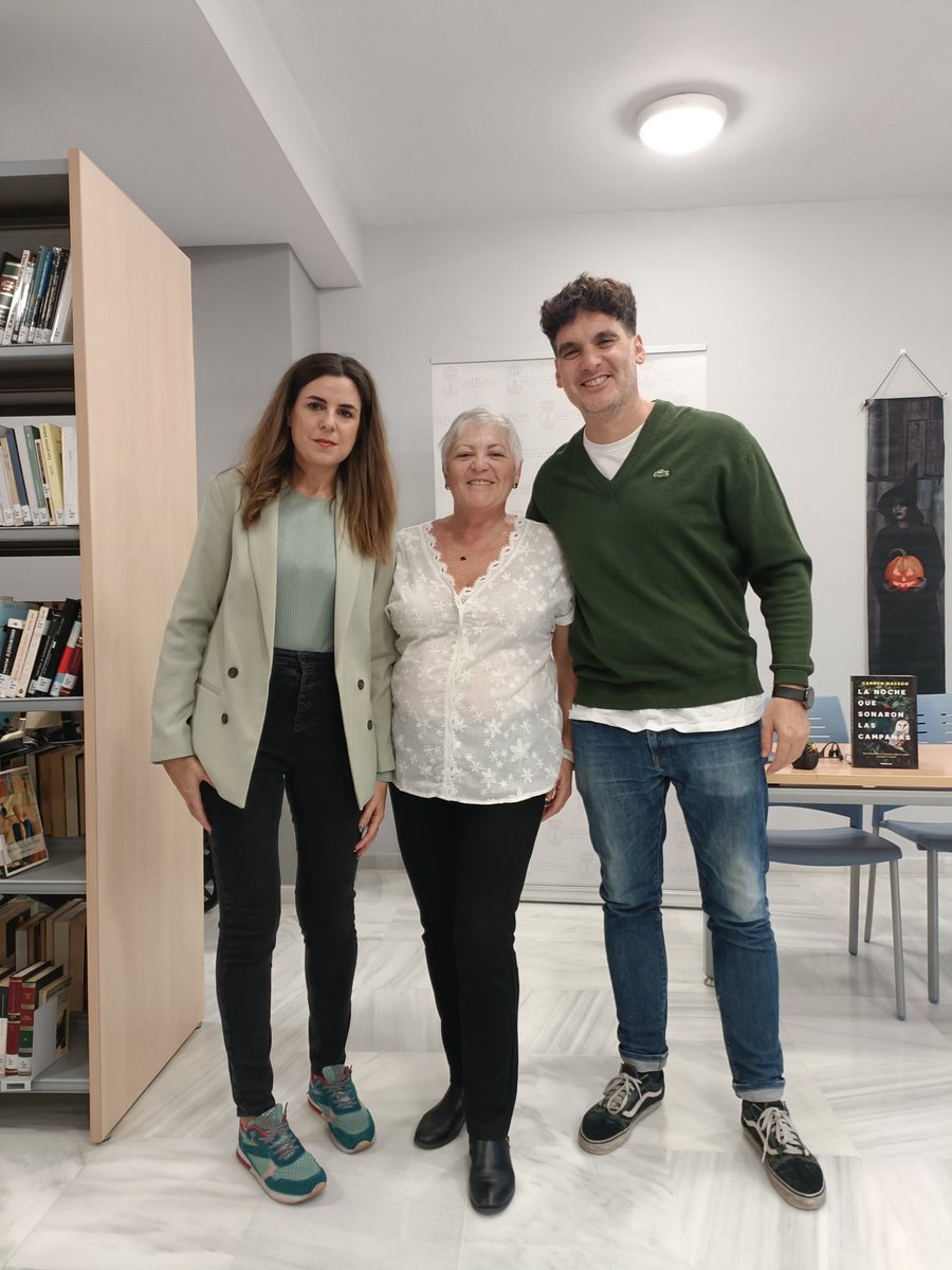 Rancio (@rancio) on Twitter photo Gracias al Ayuntamiento de Gelves por invitarme para hablar de libros y todos los que habéis venido a la maravillosa biblioteca pública que tenéis . Lo he pasado genial con Carmen Macedo 🙌🏻 Gracias al Ayuntamiento de Gelves por invitarme para hablar de libros y todos los que habéis venido a la maravillosa biblioteca pública que tenéis . Lo he pasado genial con Carmen Macedo 🙌🏻