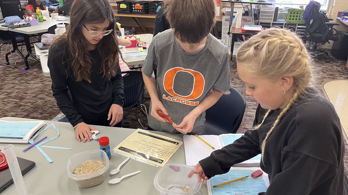 brianmclark47's tweet photo. To understand matter, these #204BravesPride scientists from DRE are looking at mixtures and solutions. Big question: do they see any physical changes happening with these mixtures? Some of the ingredients: lemon juice, sand, iron filings. What do you think they see? https://t.co/mNC1DF9287