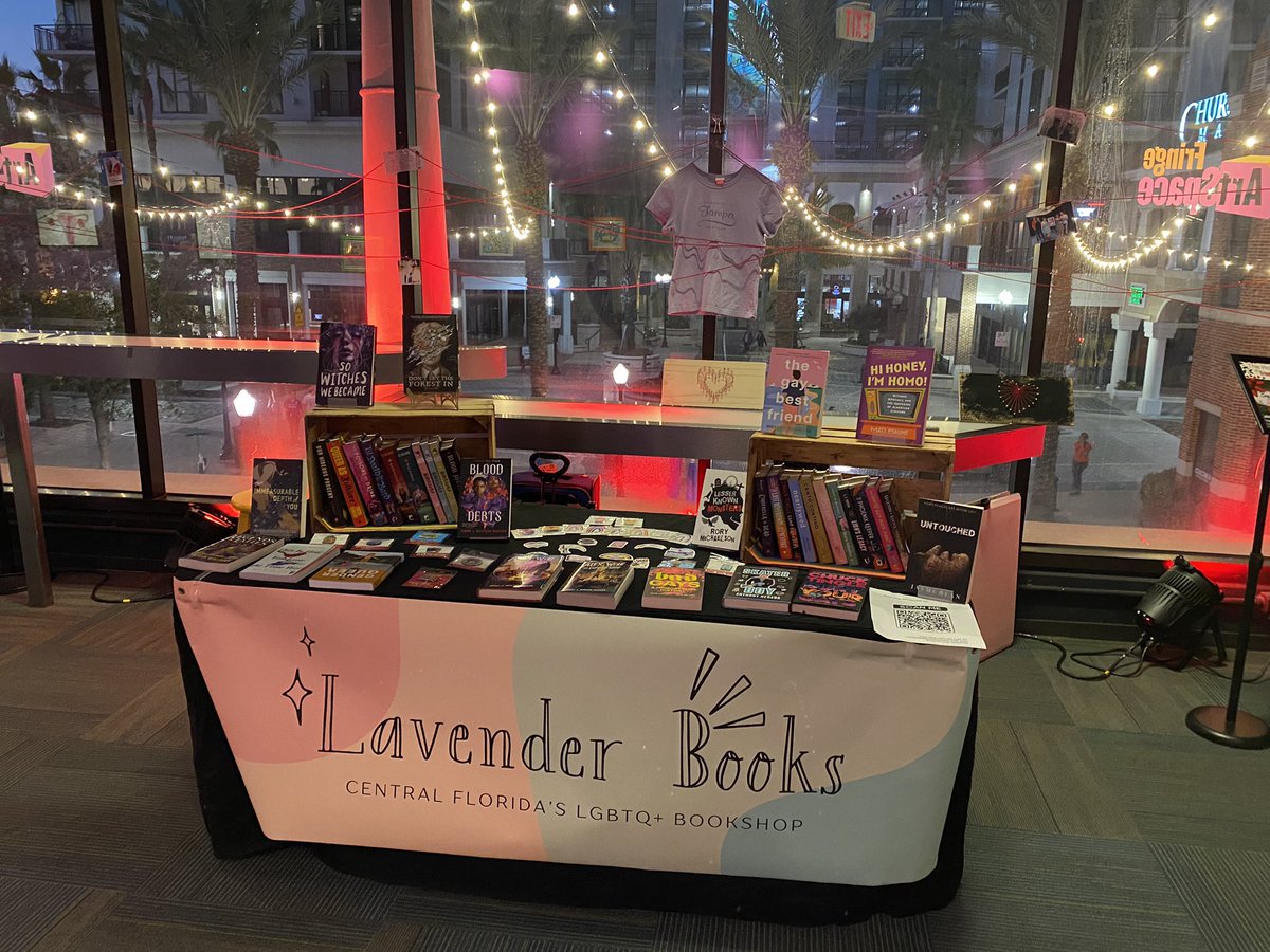 JaymeBeanAuthor's tweet photo. Bookstore events this month are kicking off tonight at the Orlando Fringe! https://t.co/YeHIAfsMhI