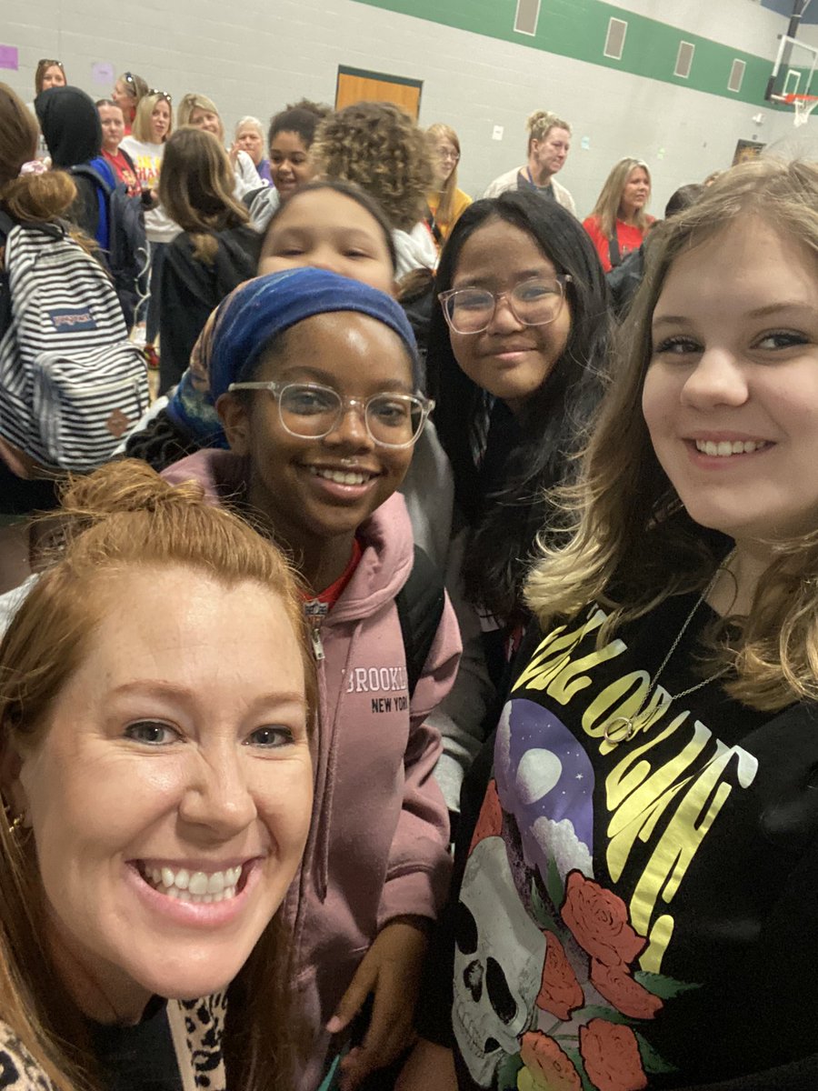 Jessica Butts (@mrsbin5th) on Twitter photo Thank you <a href="/Gateway6NKC/">Gateway6NKC</a> for
The invite this morning. I got to hug on some of my favorites! I left with such a full ❤️. <a href="/ClardyElemNKC/">Clardy Elementary</a> Thank you <a href="/Gateway6NKC/">Gateway6NKC</a> for
The invite this morning. I got to hug on some of my favorites! I left with such a full ❤️. <a href="/ClardyElemNKC/">Clardy Elementary</a>