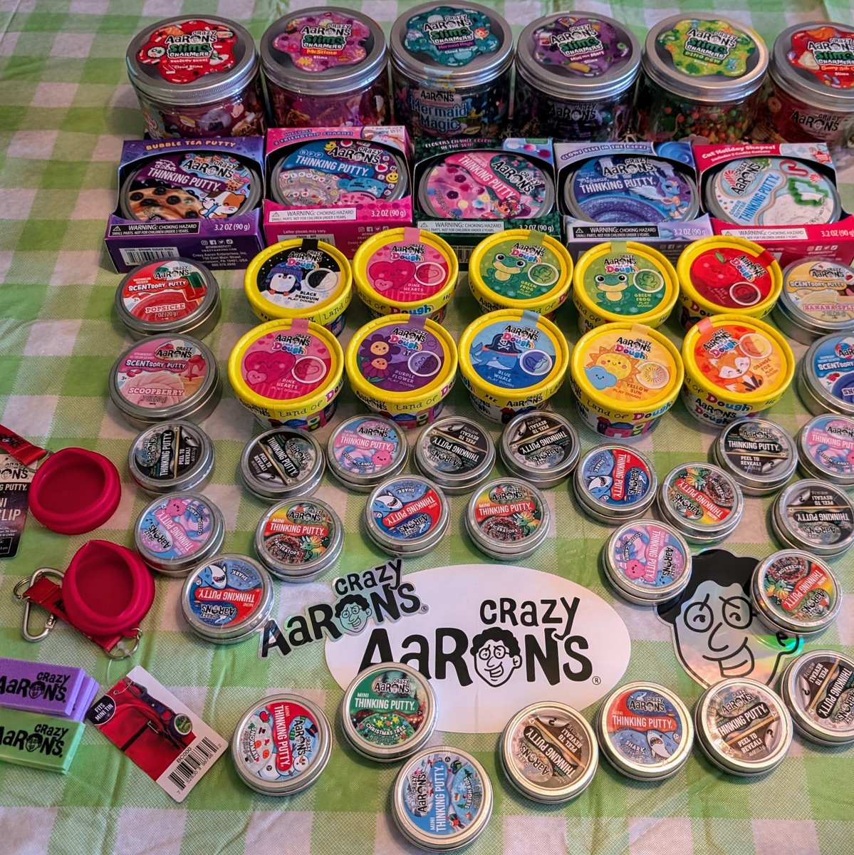Sam73837301's tweet photo. We had a blast at our Snowball Bash! Thanks @ThinkingPutty  &amp; @Tryazon for making it over the top!  We LOVE Aaron's!  #crazyaaronsverymerryparty #crazyaaronsthinkingputty  #fidgettoys #StockingStuffer  #anxietyrelief  #winteriscoming #slime #putty #winter #partyideas #partyfavors https://t.co/kmcY49pIEm