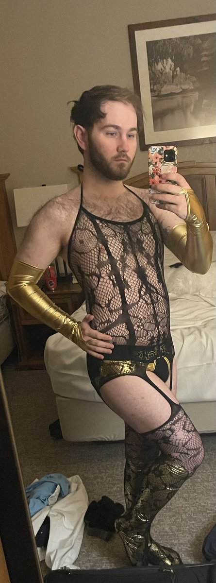 Posing in front of the mirror always hits different. Happy #FursuitFriday !

Partial: <a href="/hybridmess/">Hybrid Mess Creations</a> 
Petsuit: <a href="/forfunbangkok/">FORFUN</a>