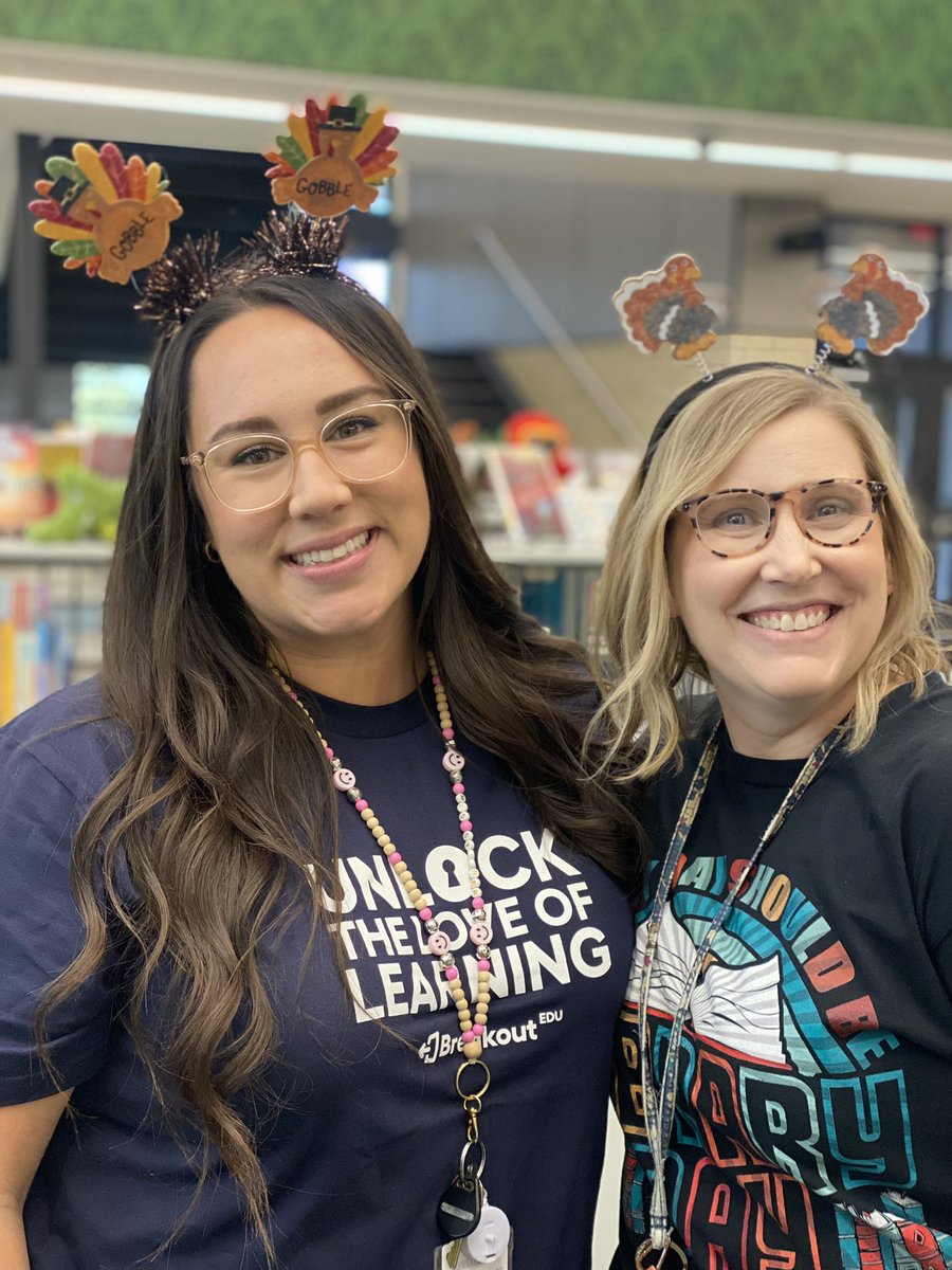 MrsK_Evans's tweet photo. Who has the BEST instructional technologist that creates the coolest Turkey Breakout Rooms? We Do! We turkey trotted our way to fun with @RaynaStrader today and now we are stuffed with joy! https://t.co/X1DP39MV7y