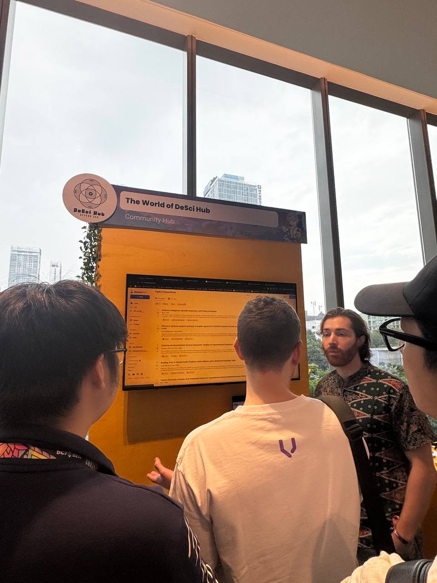 DeSciLATAM's tweet photo. Closing a fantastic week with Day 4: Soul ✨

Connecting in person, seeing so much interest, and sharing the essence of DeSci was truly amazing.

Thank you to everyone who joined us and made this hub special! 🙏 https://t.co/fRq53twrCZ