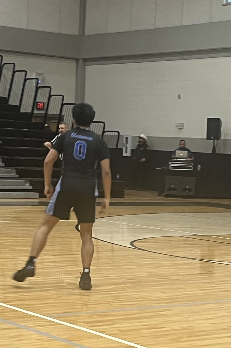 Jewlz💎 (@jewlzonthemic) on Twitter photo 🚨 The #AlamoCityHoops Classic 🚨
Chris Hernandez knocked down his third 3 pointer of the day.
The last one tied up the score 41-41 for <a href="/Unicorn_Hoops/">NBHS Unicorn Basketball</a>
<a href="/AlamoCityHoops1/">Alamo City Hoops</a> #AlamoCityHoops #txhshoops 🚨 The #AlamoCityHoops Classic 🚨
Chris Hernandez knocked down his third 3 pointer of the day.
The last one tied up the score 41-41 for <a href="/Unicorn_Hoops/">NBHS Unicorn Basketball</a>
<a href="/AlamoCityHoops1/">Alamo City Hoops</a> #AlamoCityHoops #txhshoops