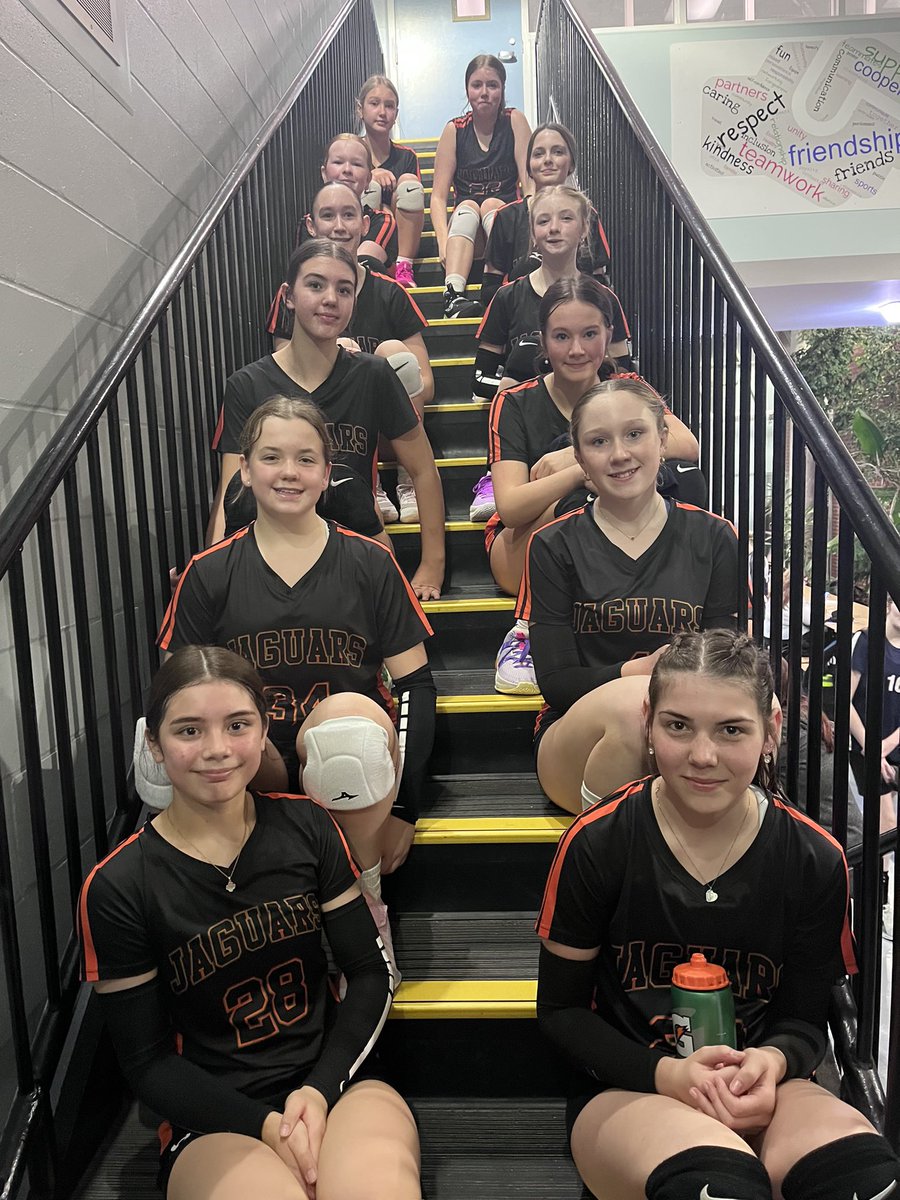 These girls are having a blast at regionals ! 2-0 on the first day, back on the court <a href="/8am/">8am</a>! <a href="/JRIAthletics/">JRI Athletics</a>