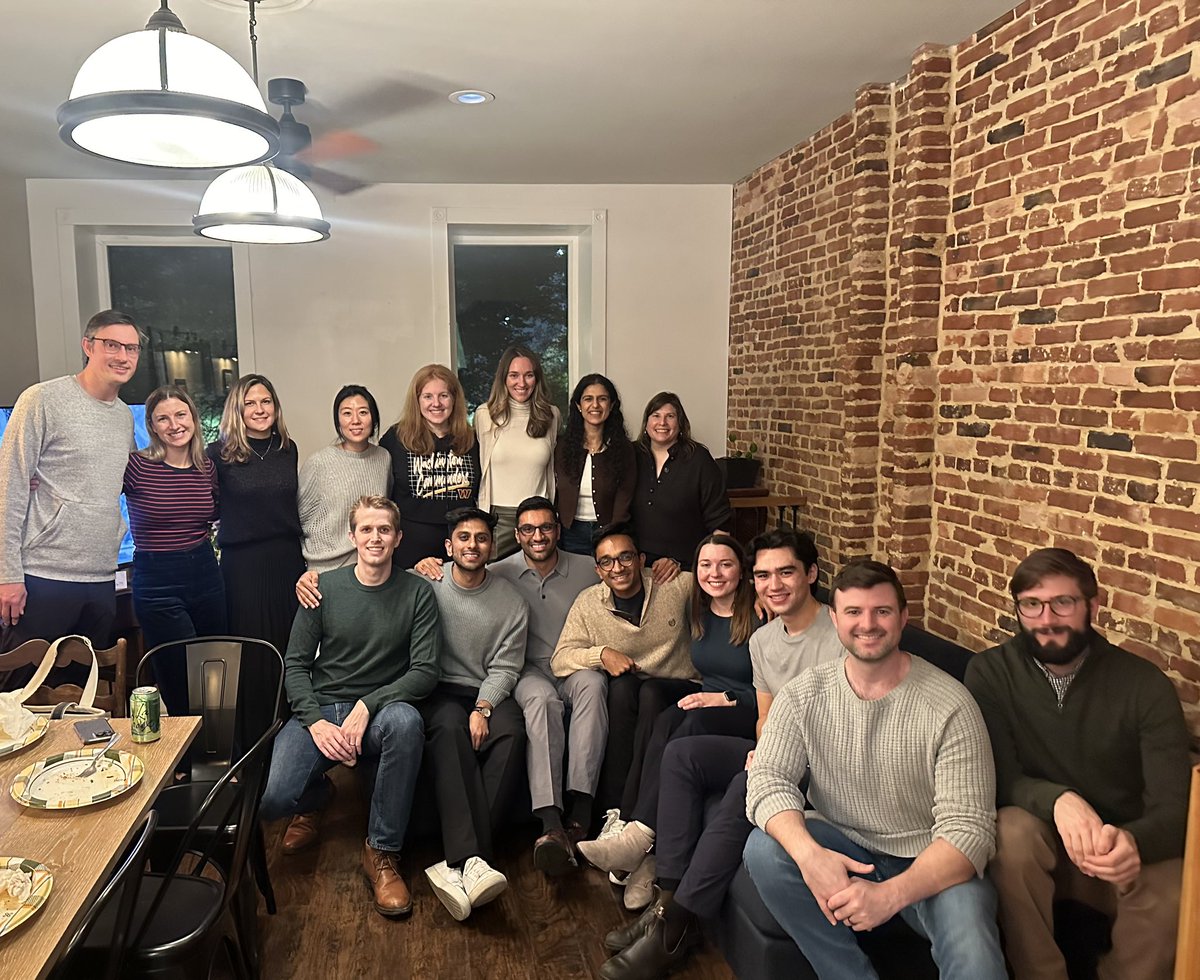 Grateful for all things <a href="/OslerResidency/">The Osler Medical Residency</a> and especially the amazing Longcope Firm ❤️💪 #strongcope #friendsgiving