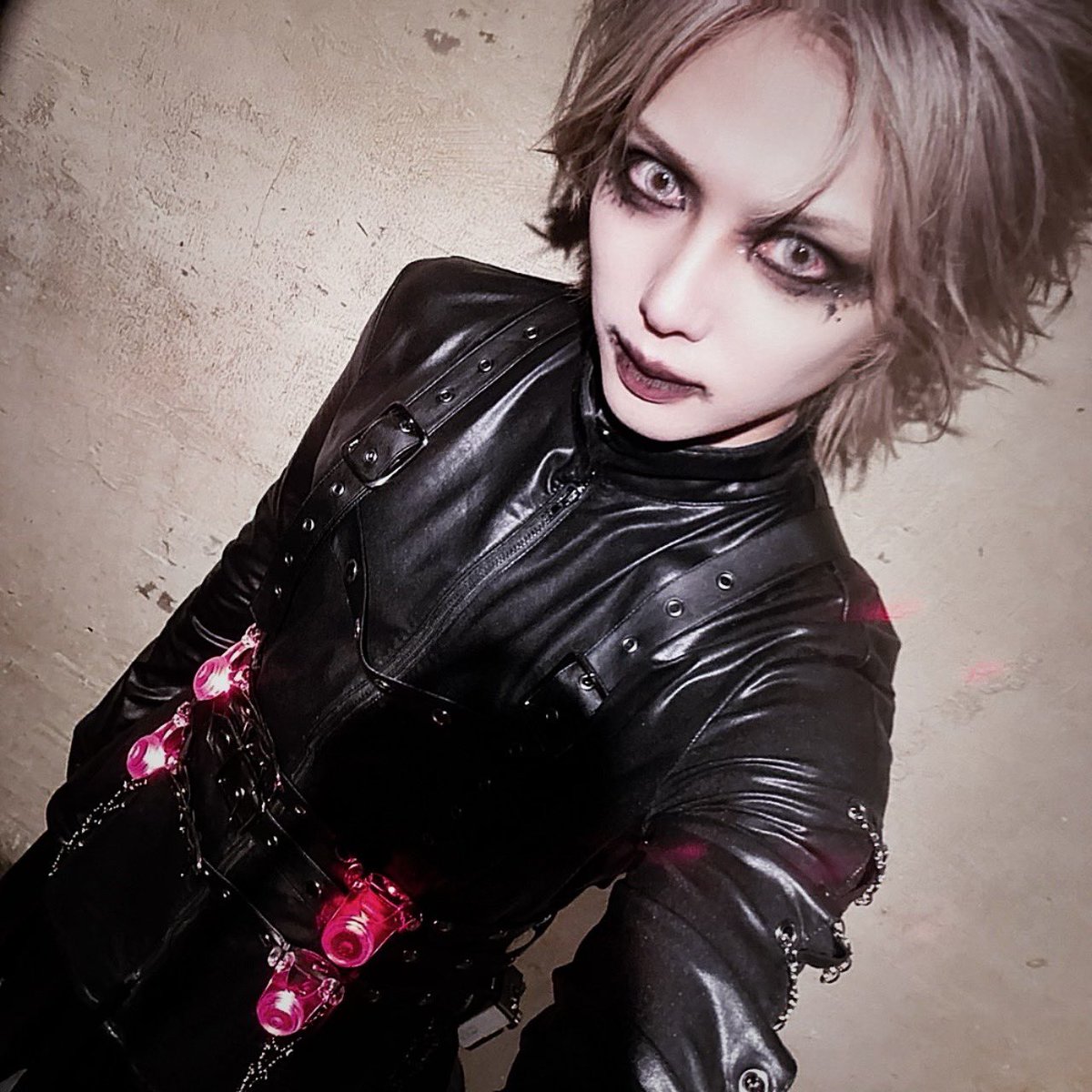 Ricko_JILUKA's tweet photo. JLK×RIR 大阪ありがとう！

髪色明るくした💡 https://t.co/zQ4IgHrZqd
