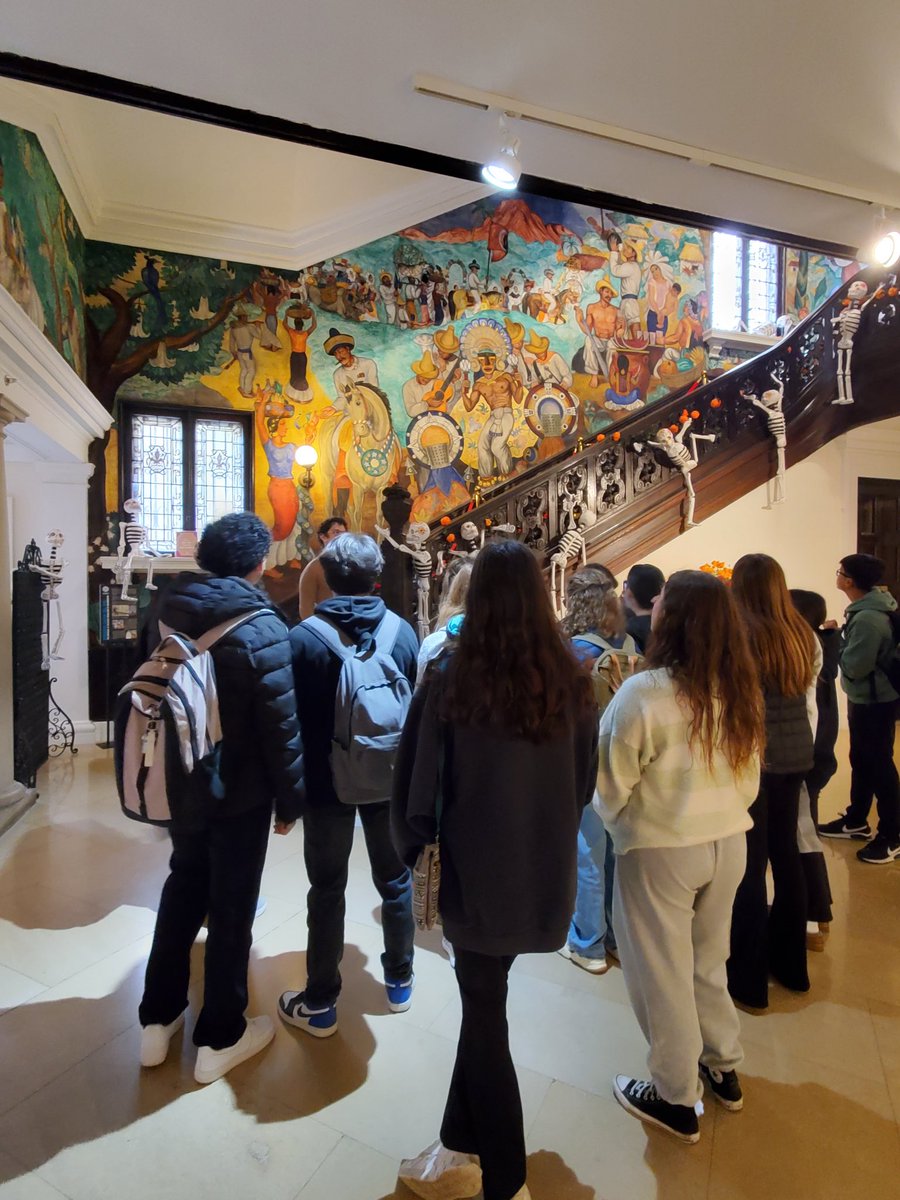Spanish 5 &amp; Spanish Honor Society students toured the Mexican Cultural Institute.  They learned about its history, architecture, and murals.  They also visited the Day of the Dead altar &amp; learned about this unique tradition for honoring ancestors. #WEAREOAKTON