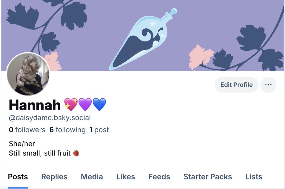 Hannah🍓 tweet media