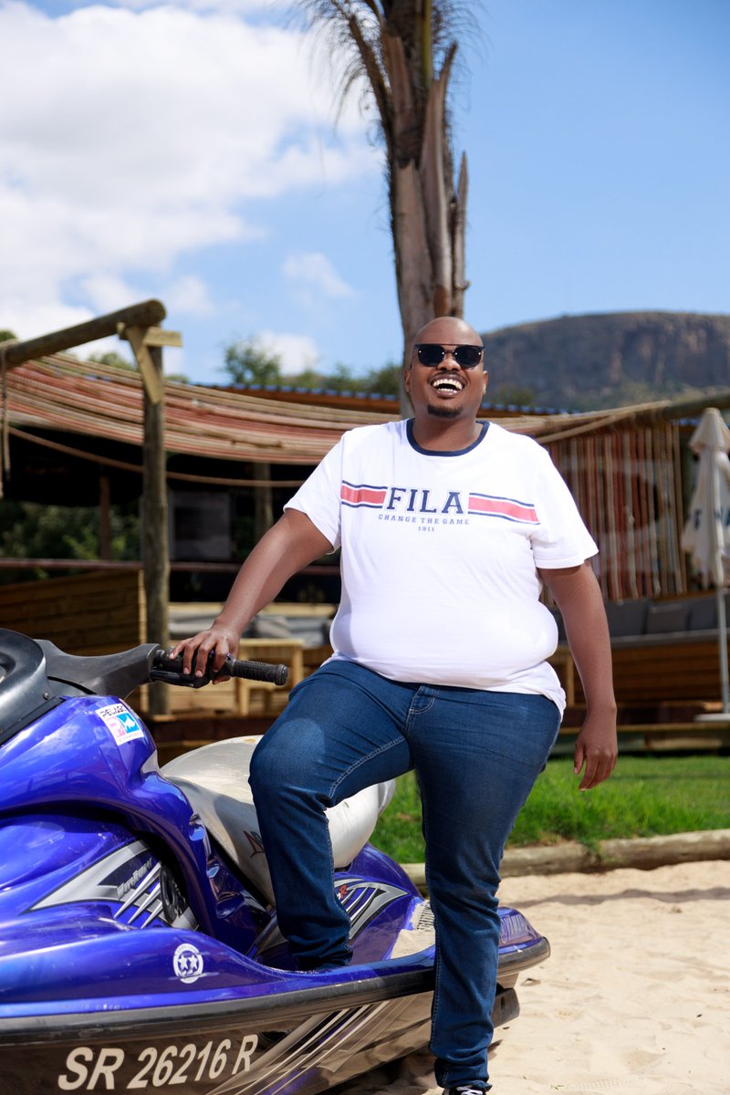 YOUFM898's tweet photo. Okase borege o nale Katlego Monama! He is here to #PartyWithYou on the #YouConnect app! https://t.co/7GiYc0opyj