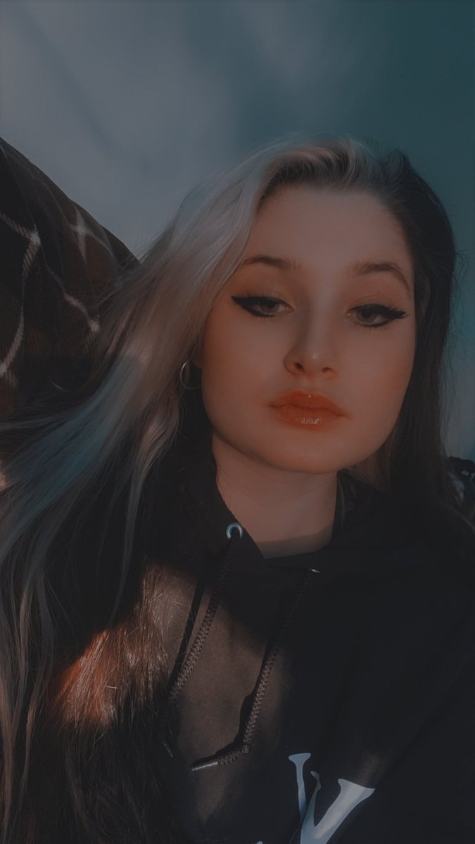 misseschainsaws's tweet photo. ❤️💋💌 ♡Break my heart and I'll make you want it back♡ 💌💋❤️ https://t.co/AAoP7ac4e9