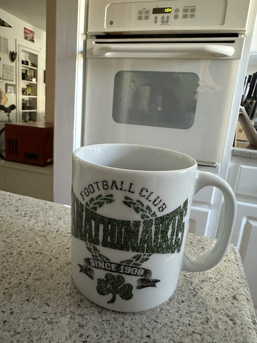 BrandonCortesTV's tweet photo. @NabeelaAkh Love @paofc_! So happy I bought this mug when I visited Athens https://t.co/fgl4vu7Ycz