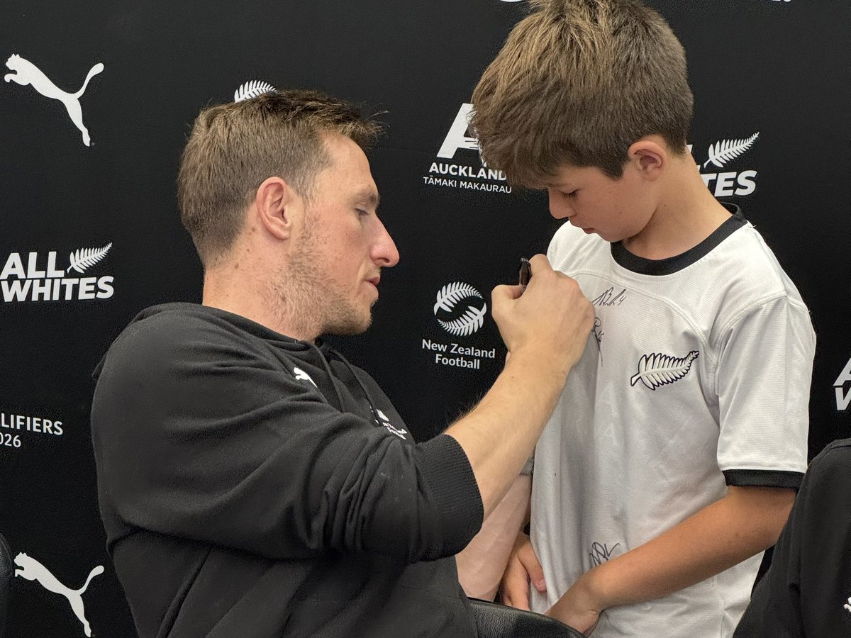 NZ_Football's tweet photo. Great to see everyone at Rebel Sport Westfield Newmarket today 🇳🇿❤️ https://t.co/AyHt1zFlMw
