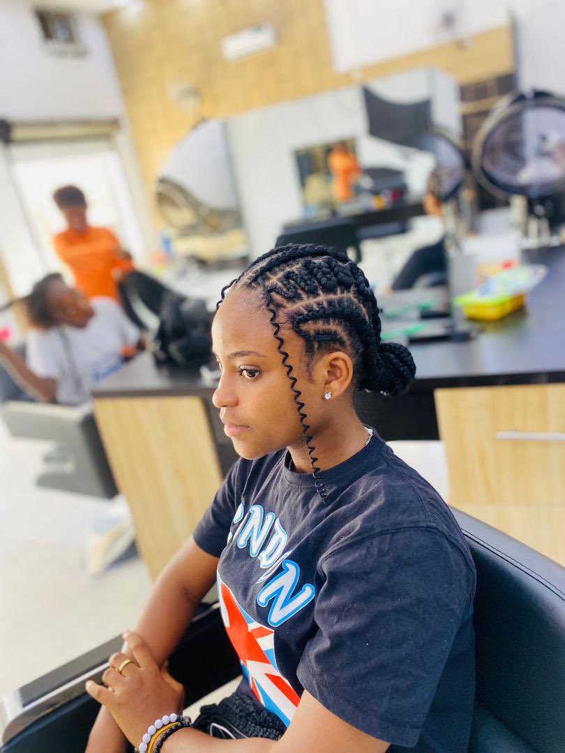Adeola0709's tweet photo. Hey! ‍♀️

What if you could get a haircut, color, mani/pedi, braids, stunning nail arts AND a rejuvenating facials, all in an inviting and cozy environment?

Because we value your pampering, that's why Styles and Smiles Salons is here! ✨

You can visit our salon at 
** ELEKO* (Styles and Smiles building, ElekoKwarapoly Road, Ilorin) or 

**TANKE* (Styles and Smiles building, Graceland junction, university road, Tanke Ilorin)

📞 09075527555 to book your appointment today and treat yourself or dm our handle on X to book a session. @SmilesStyl24006  #SalonLife #SelfCare
Look good this weekend and every time !!!