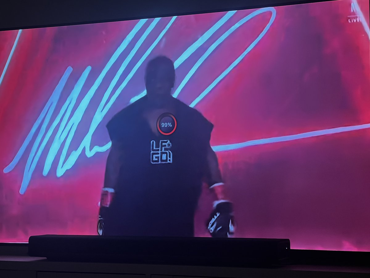 aronpaulorton's tweet photo. My @netflix  right now. https://t.co/JOe0SX7OF1