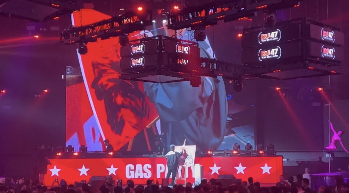 AROUNDTHEDUANG★ tweet media