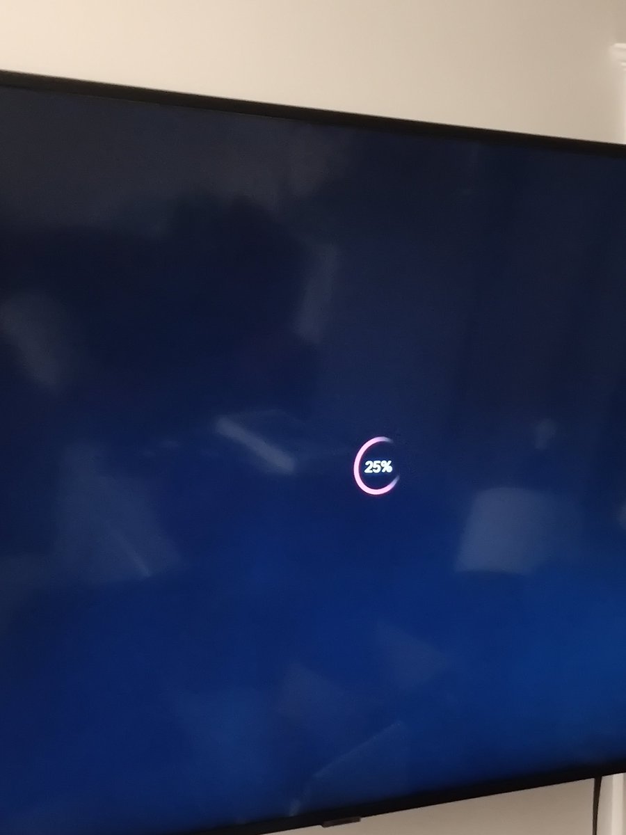 Who else watching the fight? <a href="/netflix/">Netflix</a> killing it again. #TysonPaulFight #buffering