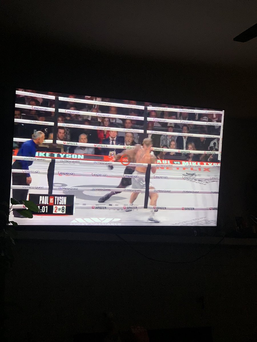 <a href="/netflix/">Netflix</a> don’t ever host a live event EVER again #PaulTyson #TysonPaul