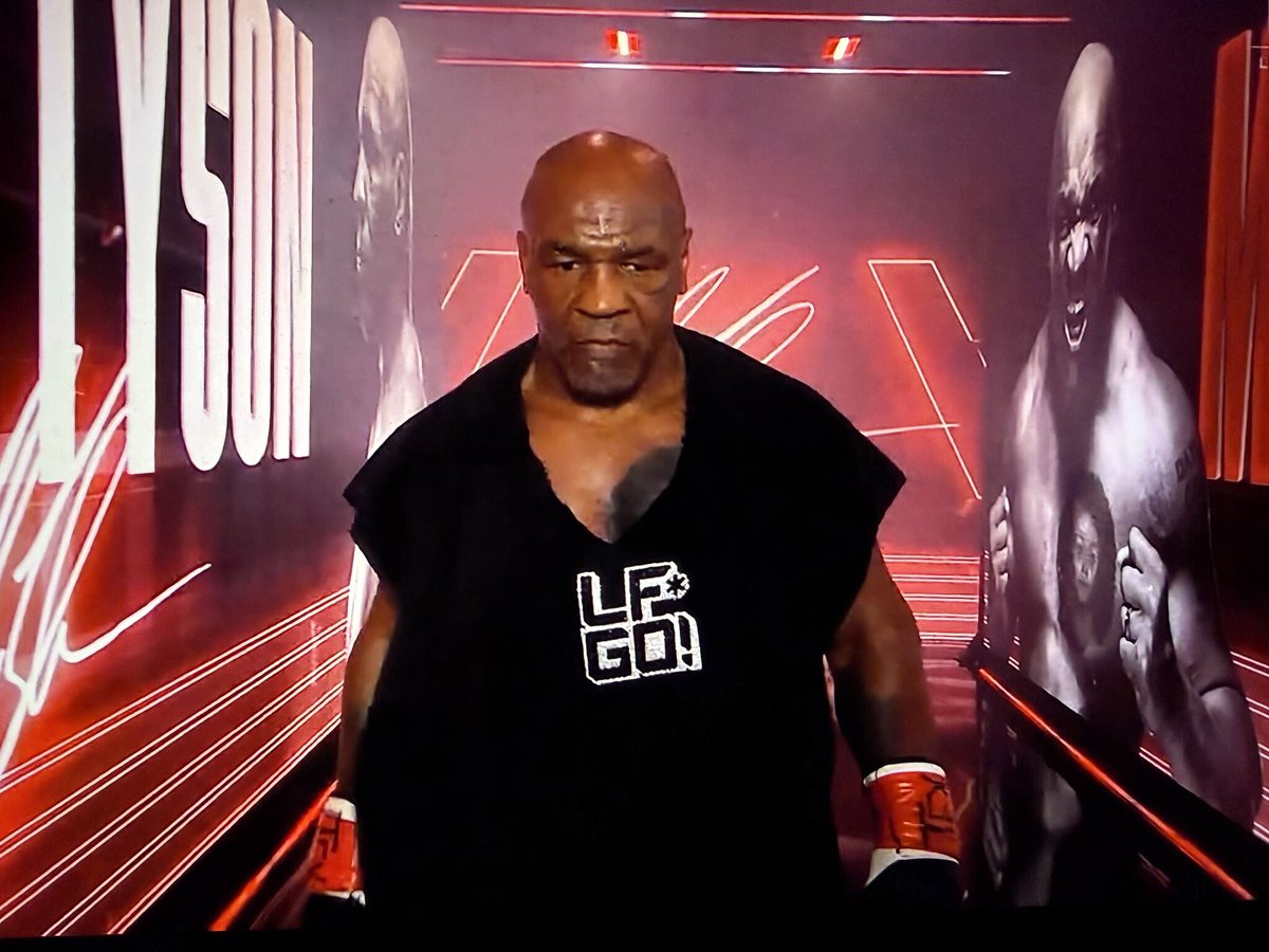 TurtleTree_'s tweet image. #MikeTyson knows what to use to boost his performance!! Way to go LF*GO!

#NetflixFight #buffering #TurtleTree #LFGO  #LF #Lactoferrin #PaulTyson