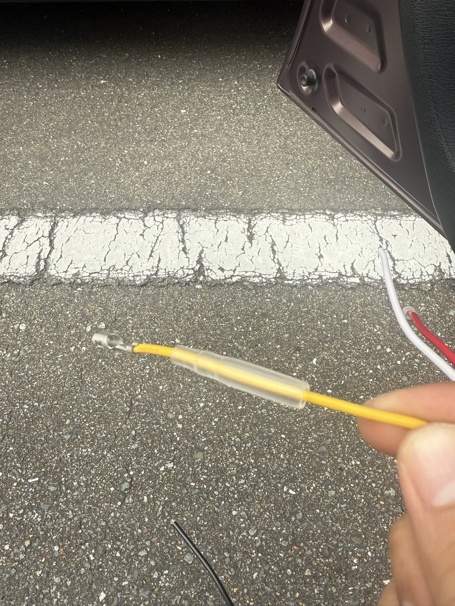 あちー tweet media