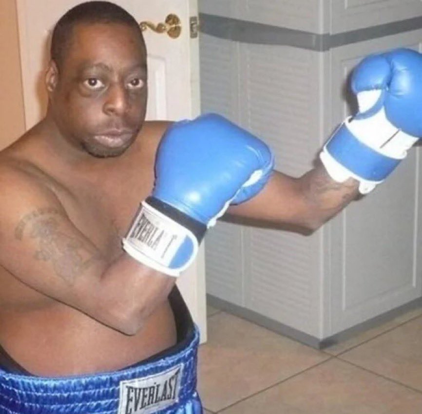 iblanquish's tweet photo. Cómo le digo a mis hijos que este fue Mike tyson? https://t.co/NgjjFm7MTl