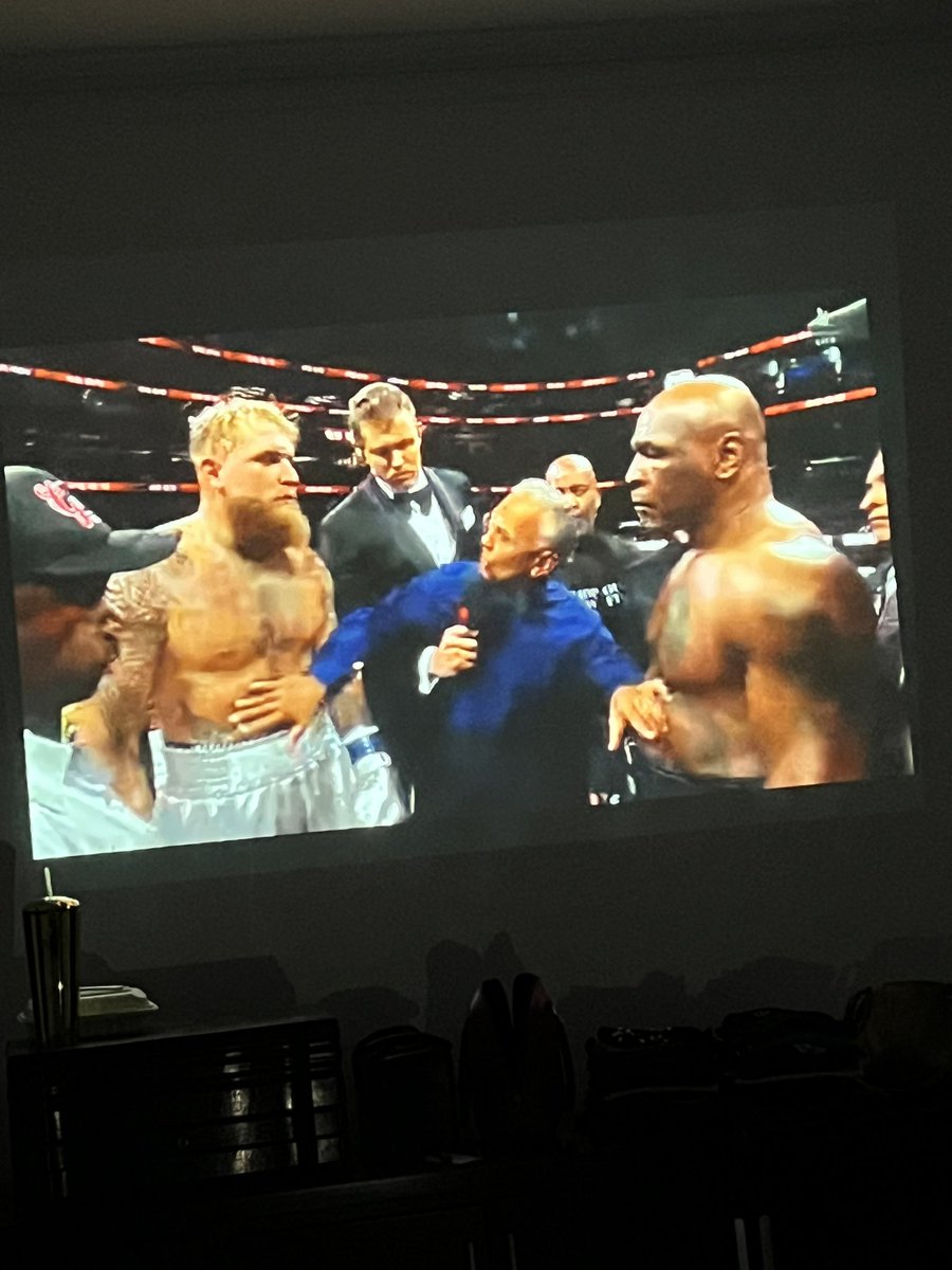 luigiarevalo22's tweet image. #MikeJake