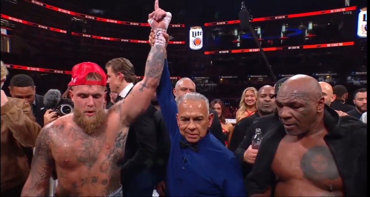 DramaAlert's tweet photo. JAKE PAUL BEATS MIKE TYSON.. 🤯‼️ https://t.co/Mir5coOnhi