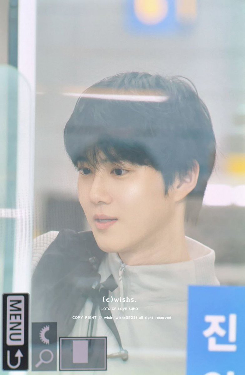 جدی جدی جونمیون پنبه سرمایی رو دارن میبرن قطب جنوب 🥺🐇
#SUHO #수호
#EXO #엑소
 <a href="/weareoneEXO/">EXO</a>