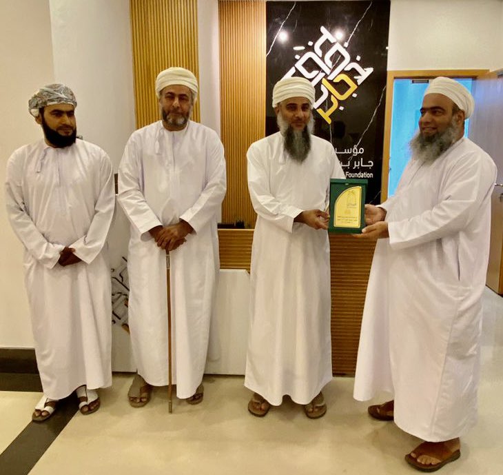 تشرف فريق من مؤسسة سمائل الوقفية بزيارة إلى المؤسسة الوقفية الرائدة مؤسسة الإمام جابر بن زيد<a href="/JabirFoundation/">مؤسسة الإمام جابر بن زيد الوقفية</a> وذلك للتعرف على تجربتها المباركة،شارك في الزيارة ممثلون عن أوقاف لجنة الزكاة بسمائل <a href="/zakatsamail/">لجنة الزكاة بولاية سمائل</a> ووقف العلوم الشرعية والوعظ <a href="/samaildawah/">وقف العلوم الشرعية بسمائل</a>، جزيل الشكر على هذه الفرصة الطيبة.