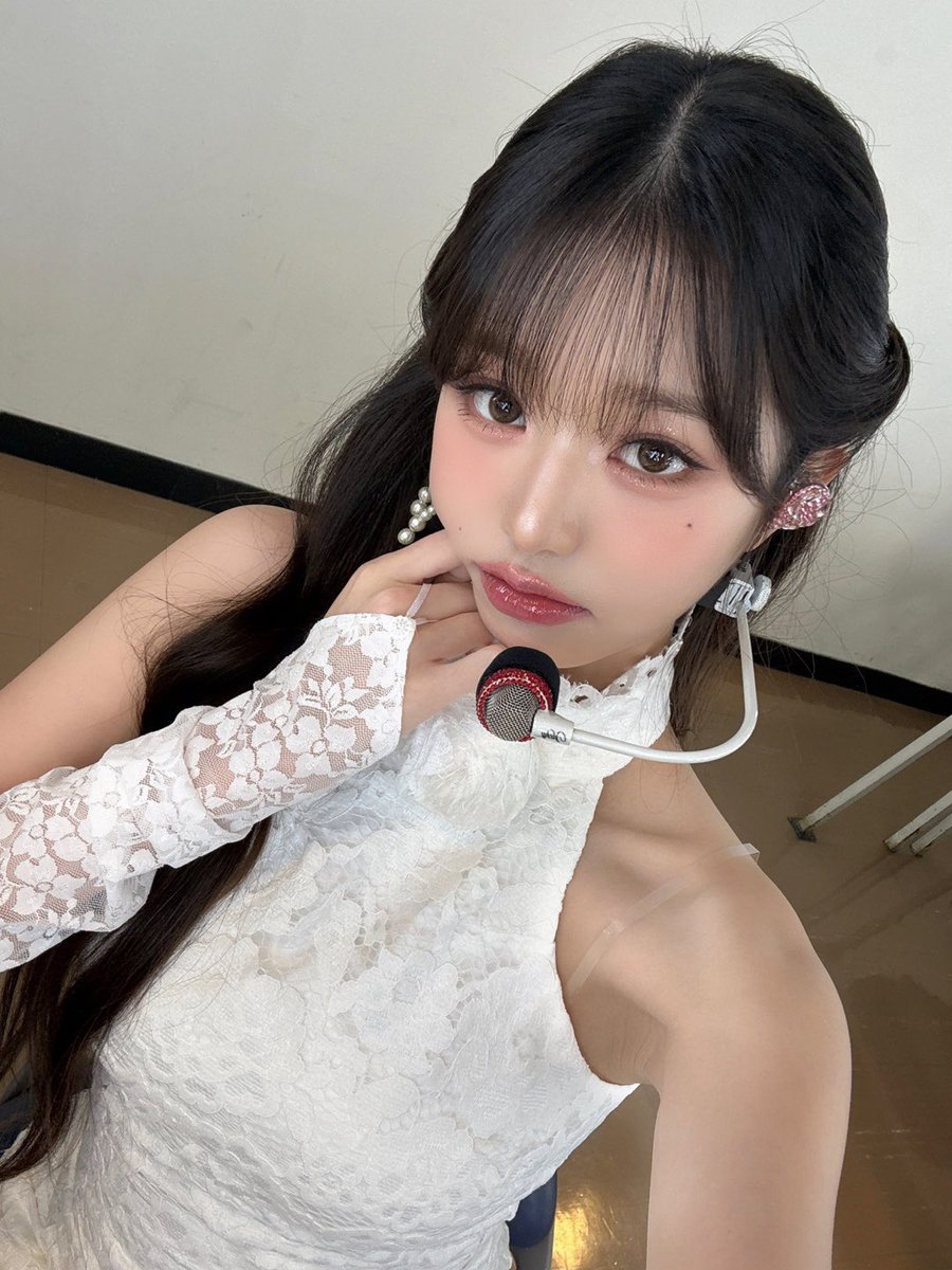 W0ony's tweet photo. 🕊🪽🤍

#IVE #아이브 #JANGWONYOUNG #장원영. https://t.co/wOftKBKOlN