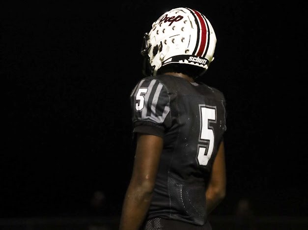 I’m Very passionate about this game. Thank you HighSchool Football. 

Full Senior Highlights dropping soon⭐️
